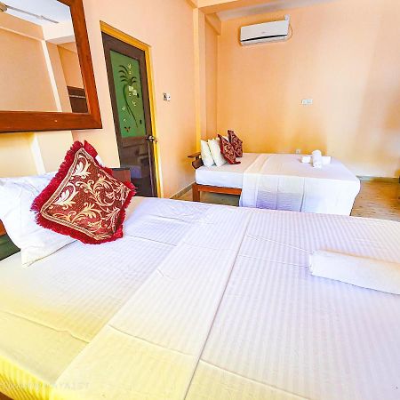 Jay'S Avenue Hotel Udawalawe Bagian luar foto
