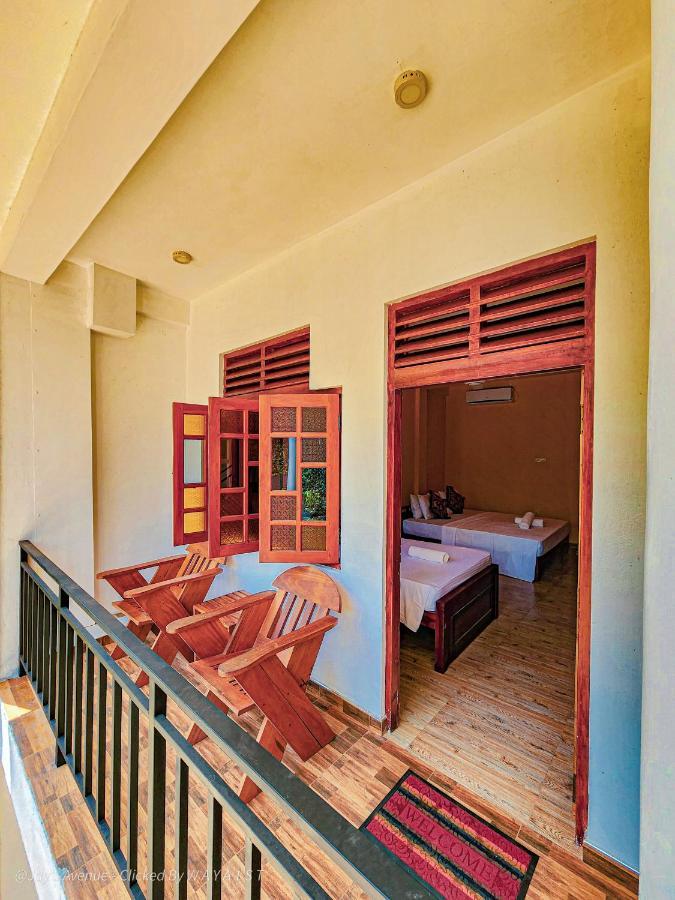 Jay'S Avenue Hotel Udawalawe Bagian luar foto